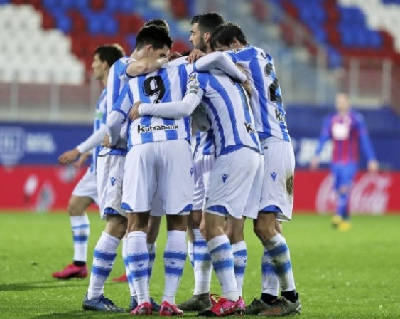  亚特兰大客场逆袭成功，欧冠席位竞争白热化  