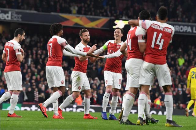  法兰克福欧联杯晋级四强，全城狂欢庆祝  